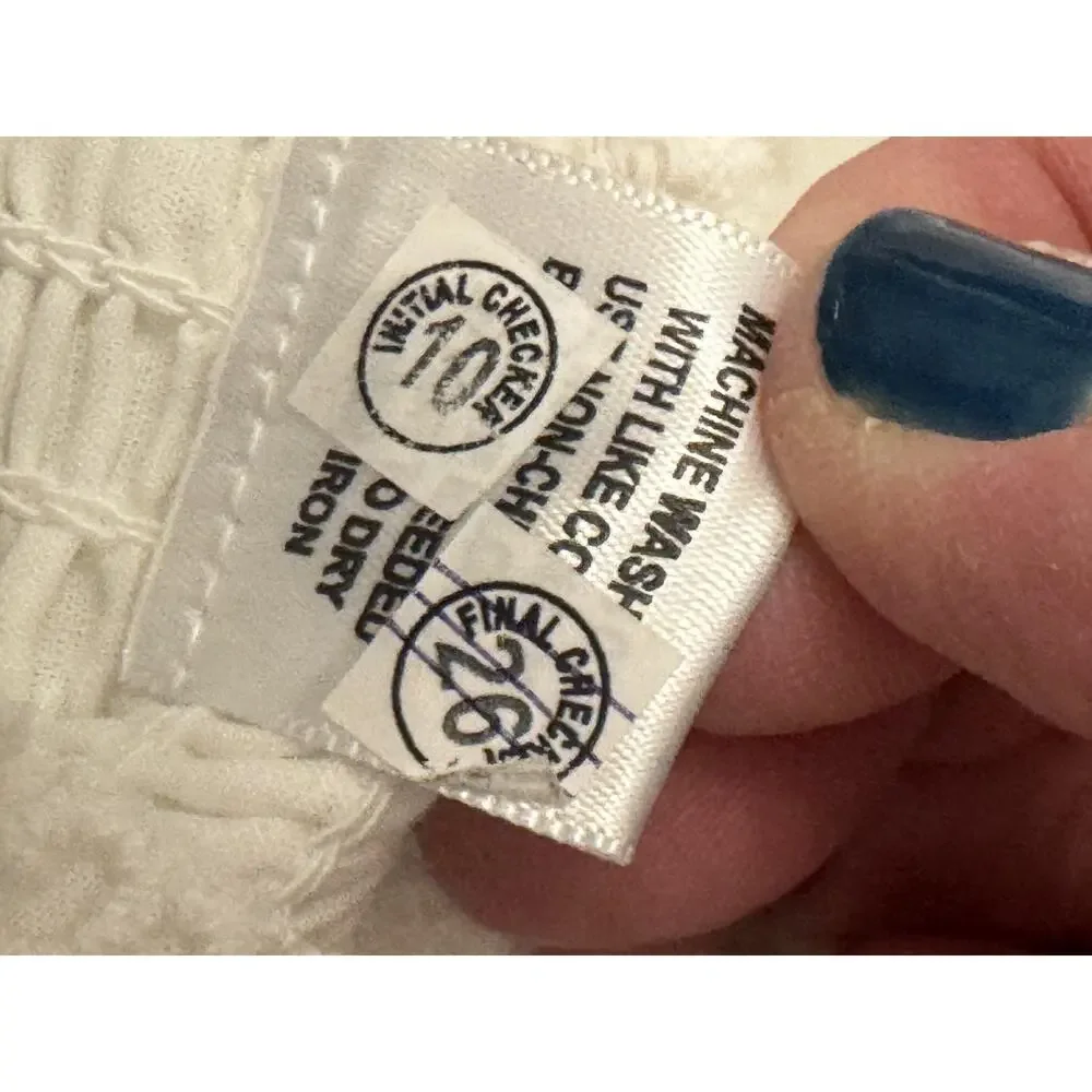 Jennifer & Grace Blouse Sz L White Eyelet Cropped Puff Sleeve Top Coquette - Picture 4 of 8